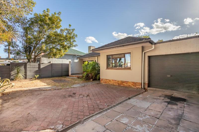 4 Bedroom Property for Sale in Kenilworth Western Cape